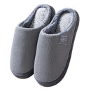 Pantufa Peluciada Fechada com Solado Antiderrapante